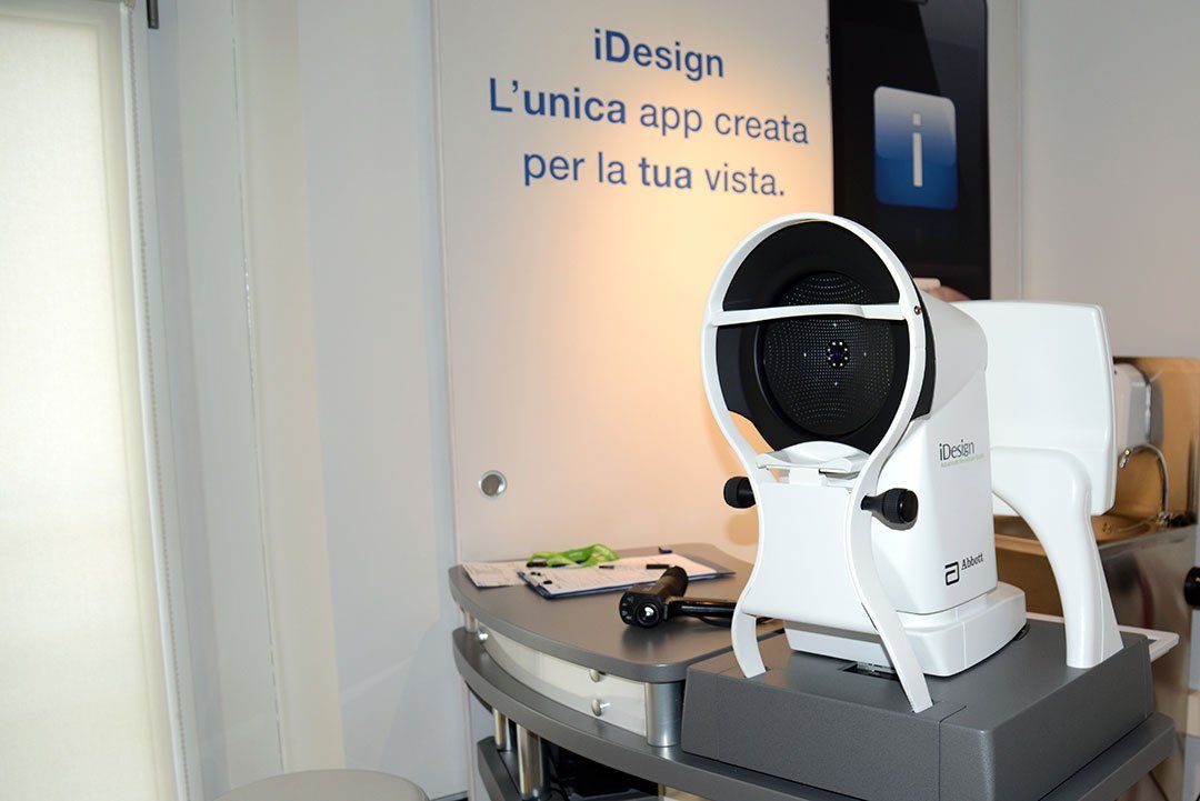 Dr. Marco Rossi Oculista Chirurgo Monza Milano